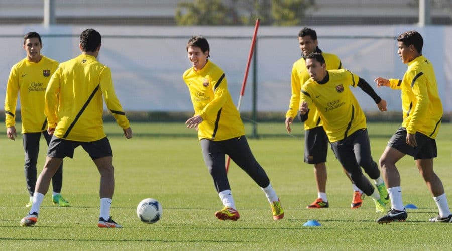 Entrenamiento en fútbol mediante juegos Mundo