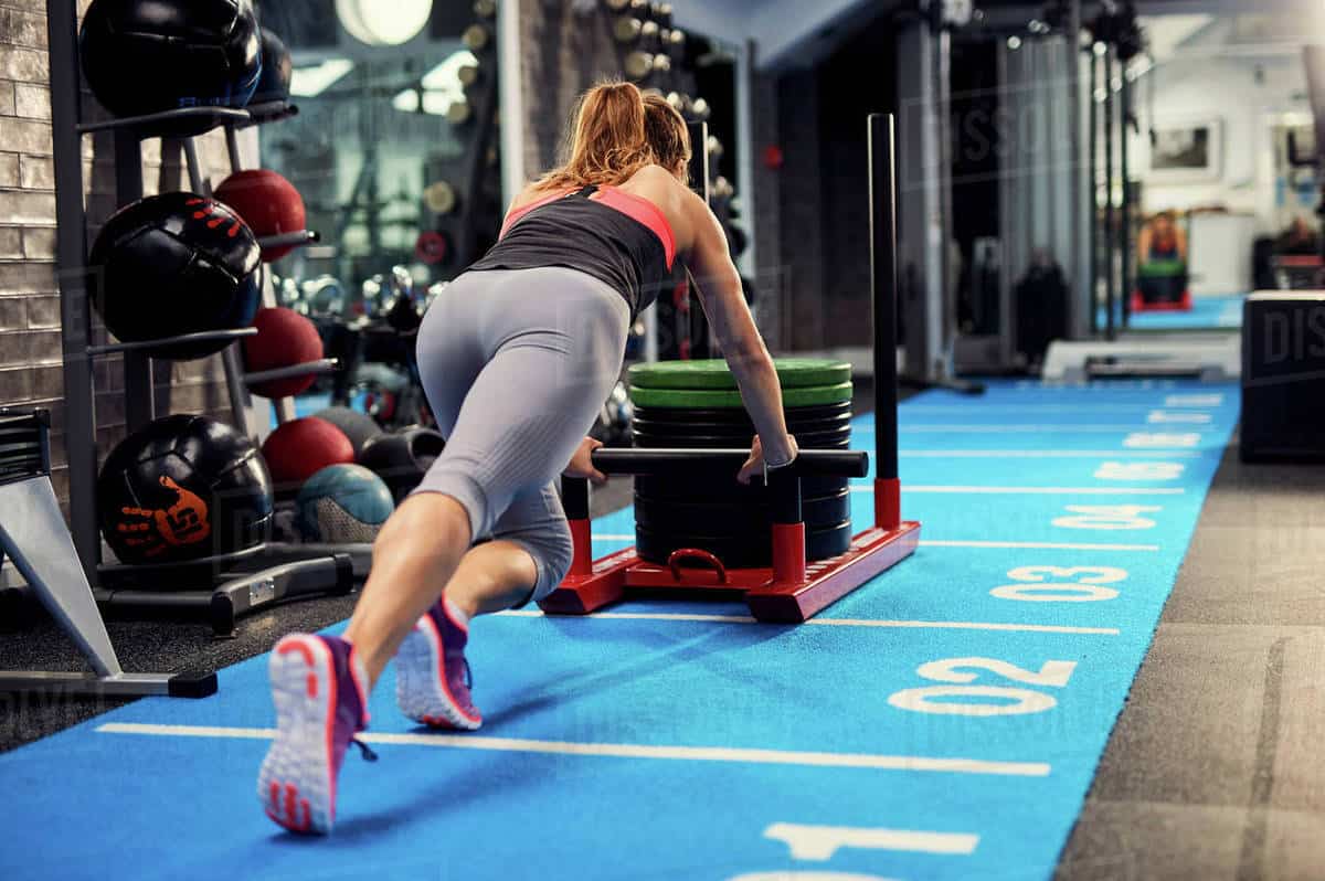 La importancia de cuidar las articulaciones al hacer CrossFit sled push crossfit