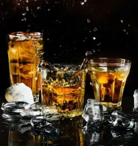 3 hábitos saludables para mejorar forma física Limitar la ingesta de alcohol consigue incrementar el rendimiento