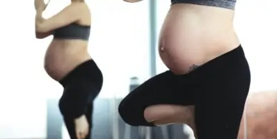 Mujeres embarazadas haciendo deporte