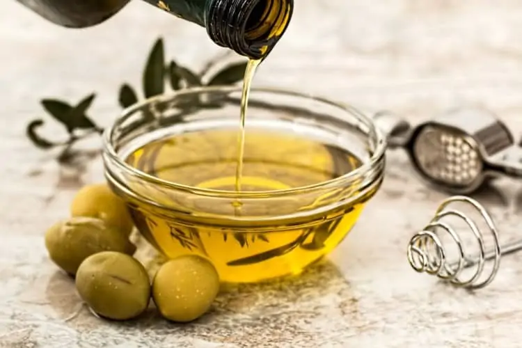 El aceite de oliva aporta mucho omega 3