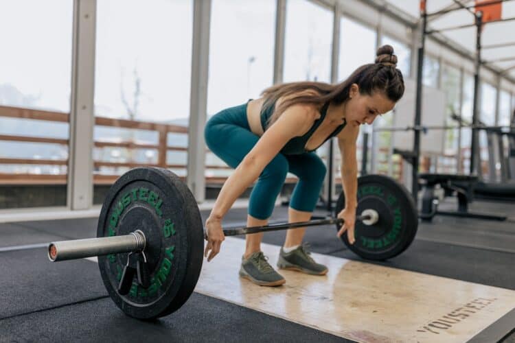 Levantamiento de Pesas en Preparación Física: por qué y cómo aplicarlo 1 weightlifting