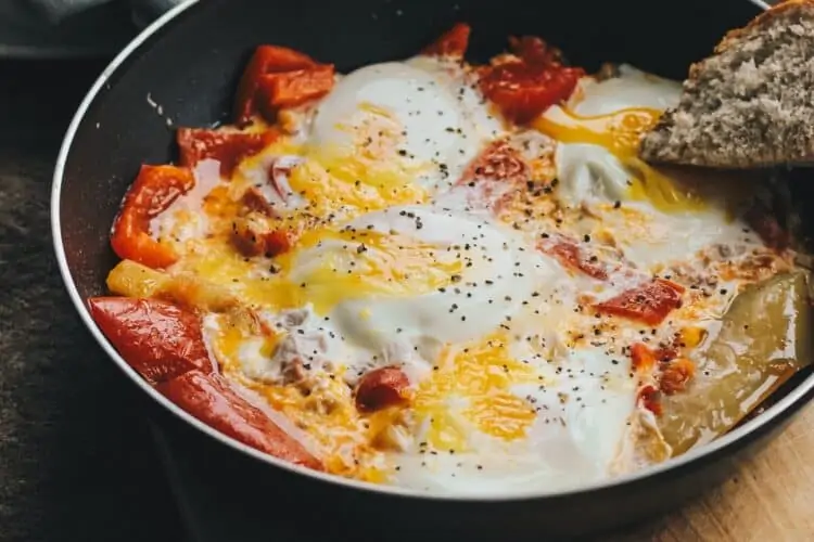 los huevos aportan proteínas en el desayuno
