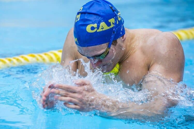 estilo braza en natación
