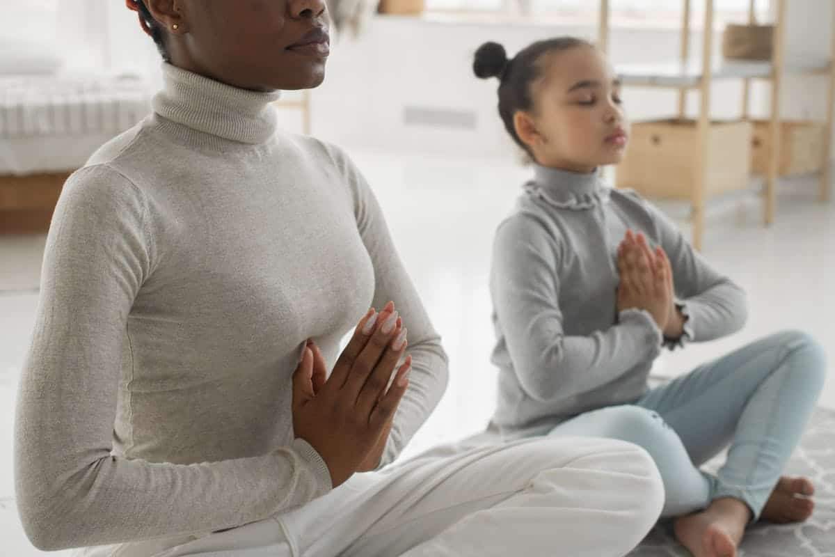 Desintoxicación de cortisol: Guía 2026 para regular el estrés Respiración en grupo
