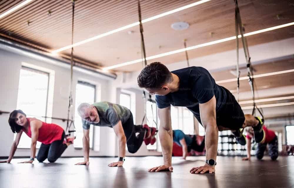 Clase de entrenamiento en suspensión.