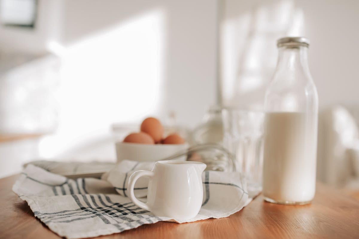 Alimentos con histidina: huevos y leche