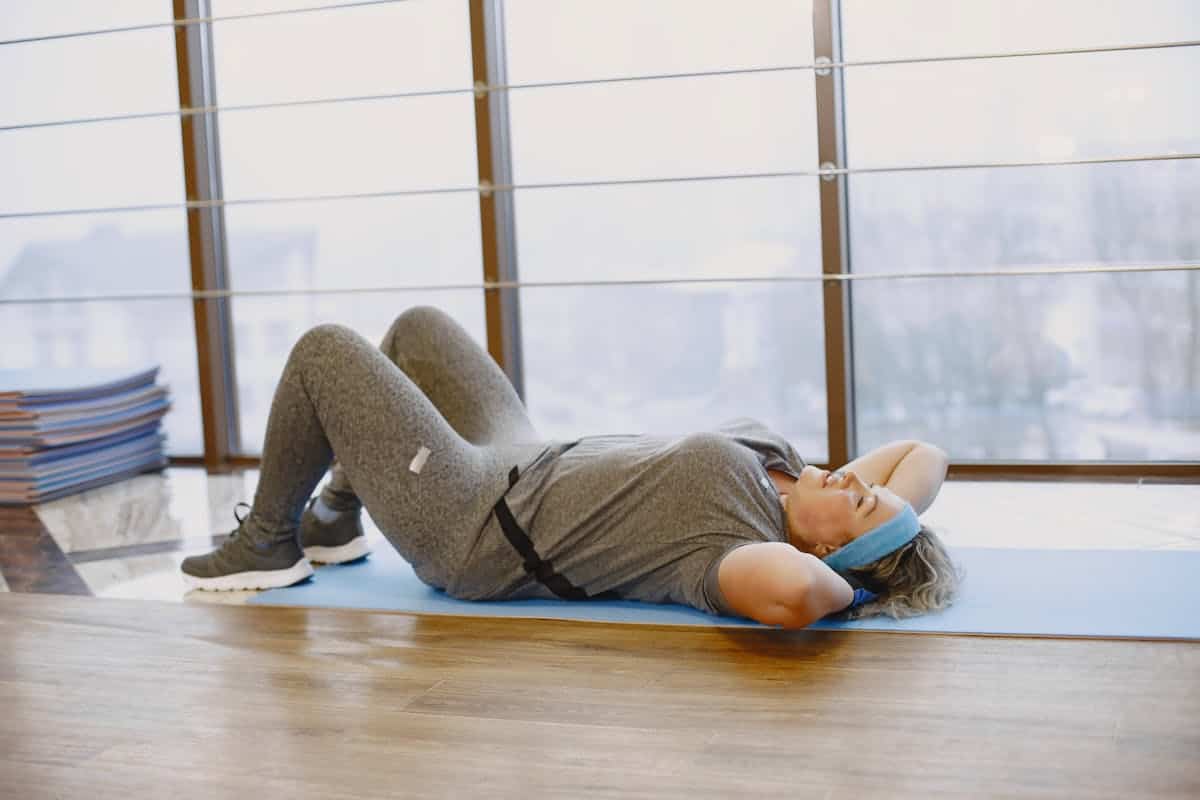Plancha abdominal para un core fuerte y estable Crunch abdominal.