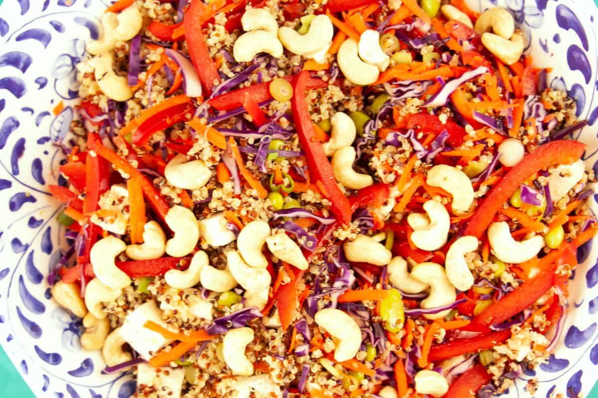 Anacardos beneficios: 5 propiedades y guía completa Ensalada anacardos